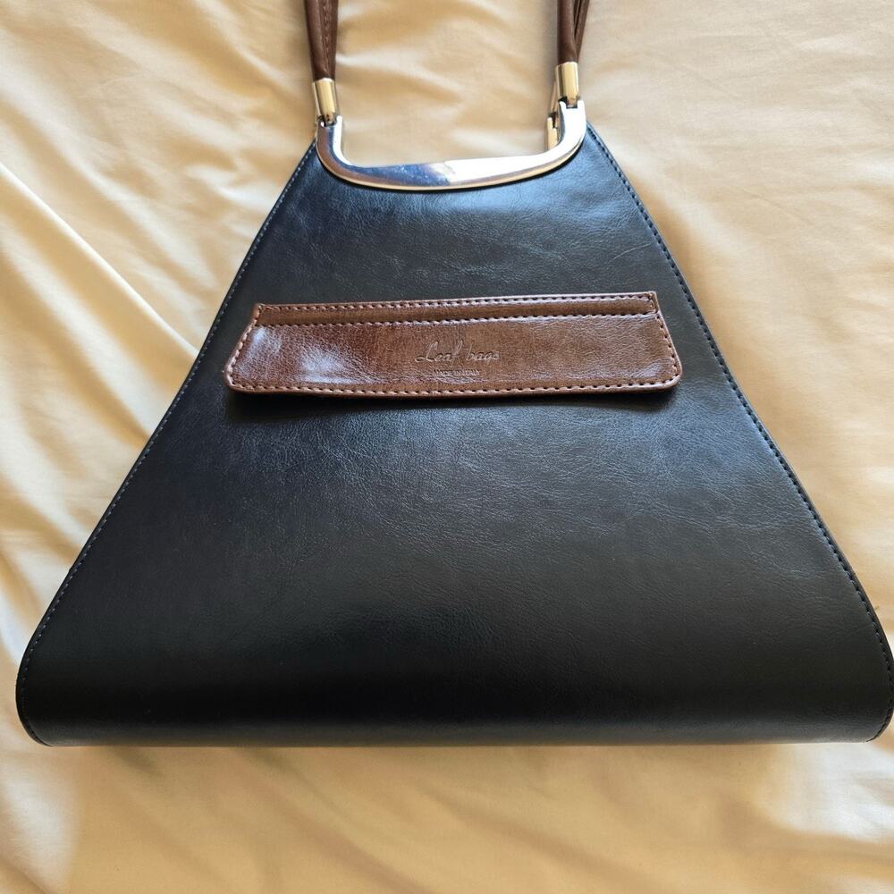 Leaf Bags Italian leather purse navy and brown shoulder bag EUC retails $109